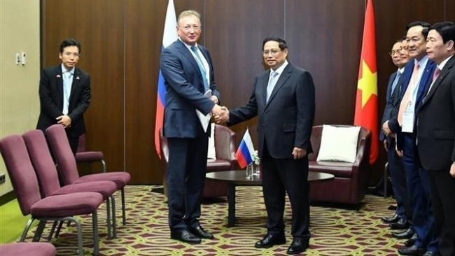 PM receives General Director of Russian oil and gas company Zarubezhneft