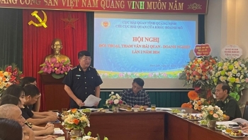 Chi cục Hải quan cửa khẩu Hoành Mô cán đích sớm nhiệm vụ thu ngân sách nhà nước