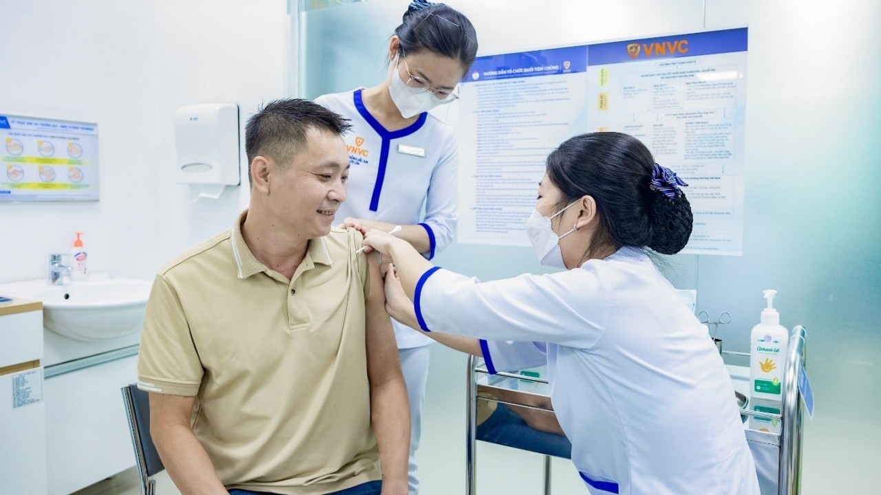 Đề xuất đưa vaccine phòng sốt xuất huyết vào chương trình tiêm chủng mở rộng