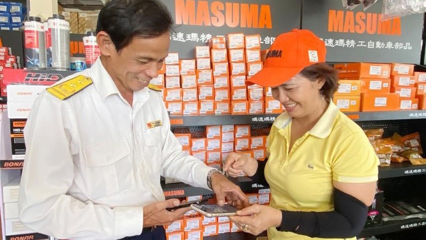 Quảng Ngãi: 11 nghìn hộ cá nhân đăng ký sử dụng eTax Mobile