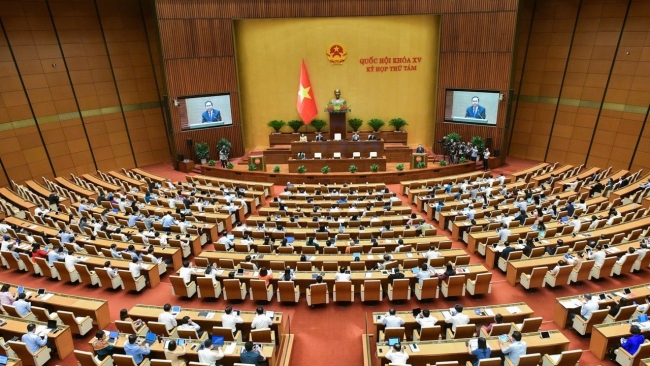 Các trưởng ngành đã trả lời rõ nhiều vấn đề khó, phức tạp, thẳng thắn, không né tránh