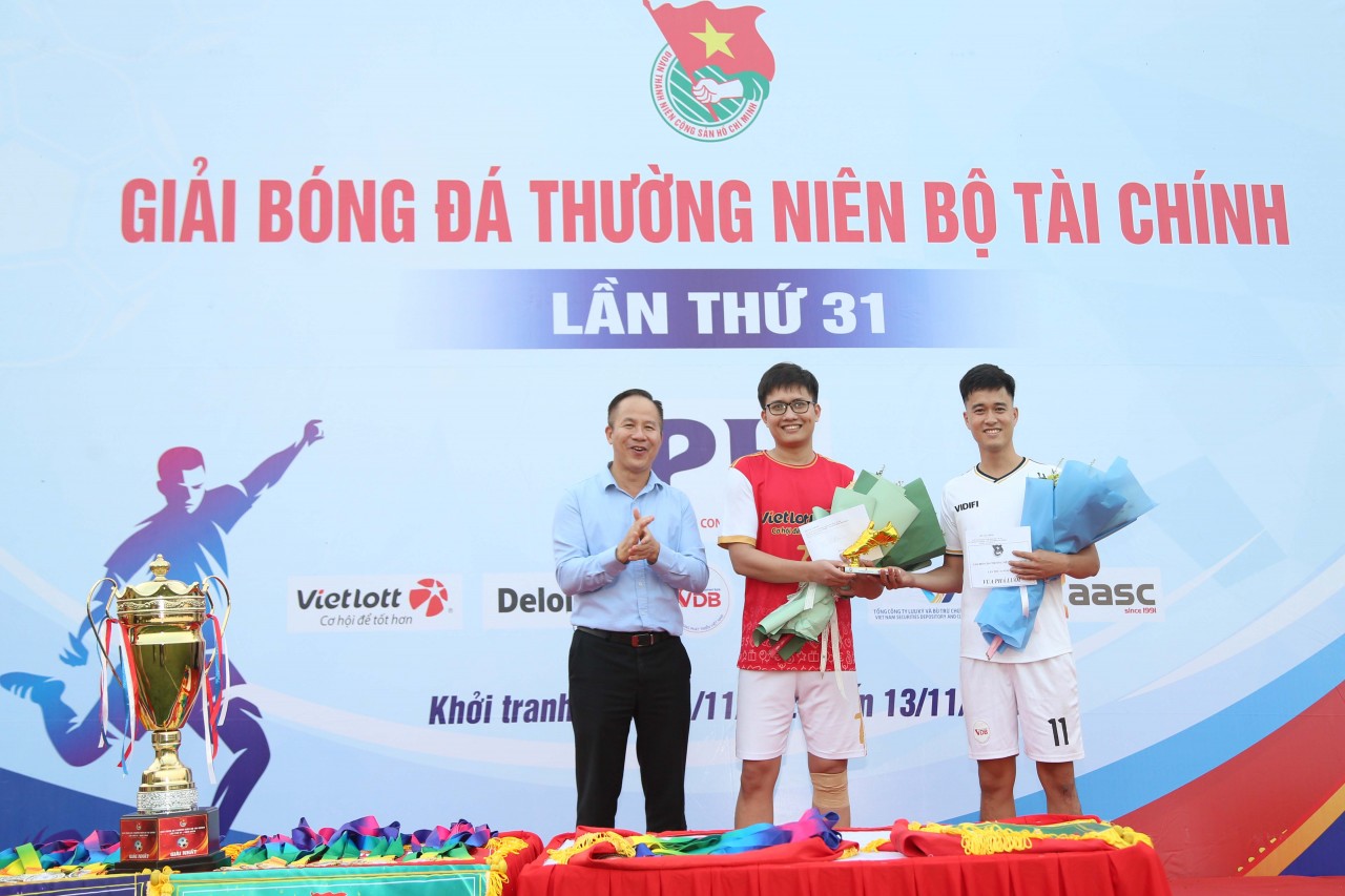 Đội bóng Vietlotte giành chức vô địch giải bóng đá thường niên Đoàn Thanh niên Bộ Tài chính lần thứ 31 Đội bóng Vietlotte giành chức vô địch giải bóng đá thường niên Đoàn Thanh niên Bộ Tài chính lần thứ 31