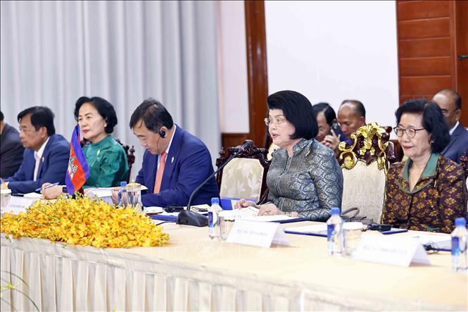 Chủ tịch Quốc hội Trần Thanh Mẫn hội đàm với Chủ tịch Quốc hội Campuchia Chú thích ảnh