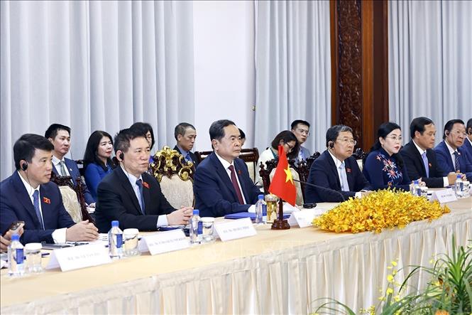 Chủ tịch Quốc hội Trần Thanh Mẫn hội đàm với Chủ tịch Quốc hội Campuchia Chú thích ảnh