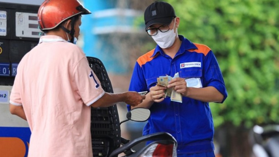 Ngày 22/11: Giá dầu thế giới tiếp đà tăng, trong nước giảm phiên thứ 2 liên tiếp