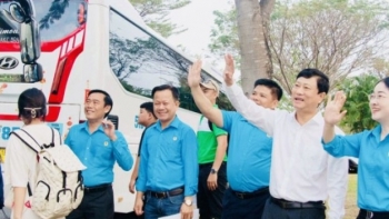 Bình Dương: Hỗ trợ 1.000 vé tàu cho người lao động về quê đón tết
