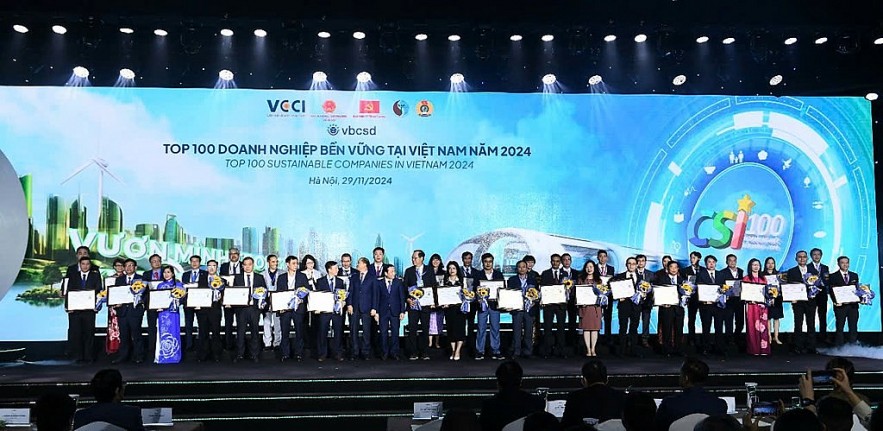 Công bố 100 doanh nghiệp bền vững tiêu biểu lĩnh vực sản xuất và thương mại, dịch vụ