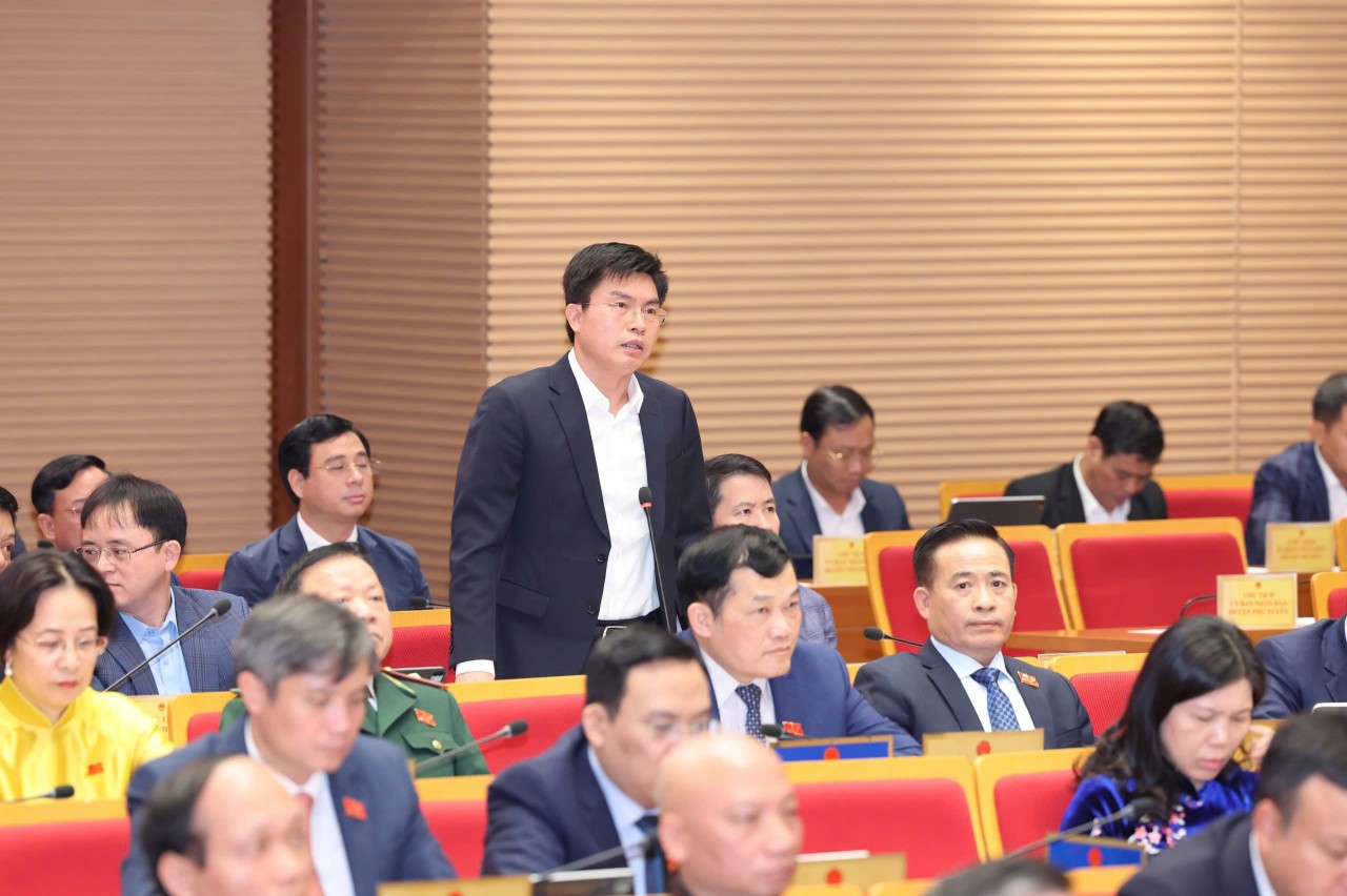 Hà Nội chất vấn về kết quả thực hiện các chỉ tiêu kinh tế - xã hội của nhiệm kỳ