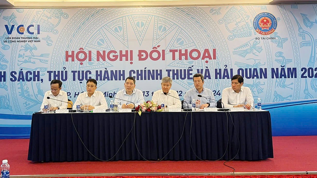 Cải cách chính sách, thủ tục thuế, hải quan hướng đến người dân, doanh nghiệp