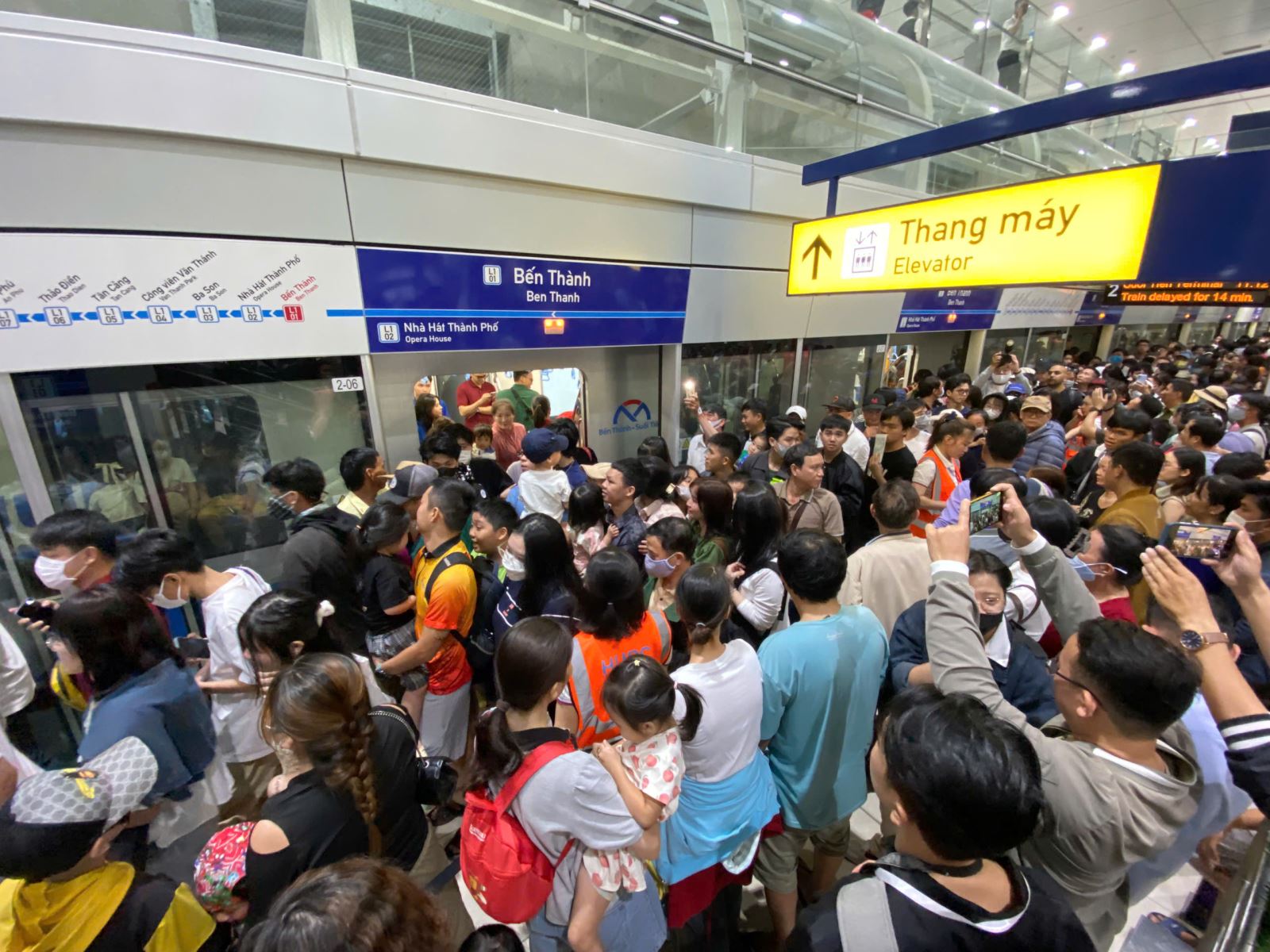 TP. Hồ Chí Minh: Metro số 1 dự báo lượng khách tăng cao dịp Tết Dương lịch 2025