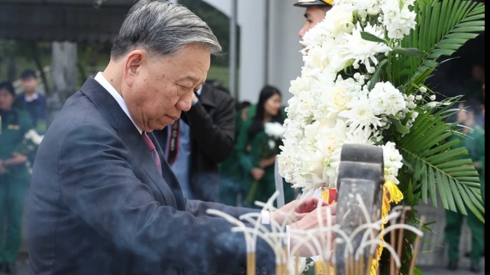 Tổng Bí thư Tô Lâm dâng hương tại Khu Di tích Quốc gia Đặc biệt Ngã ba Đồng Lộc