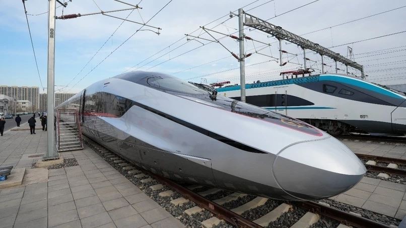 Trung Quốc ra mắt tàu cao tốc nhanh nhất thế giới 400 km/giờ
