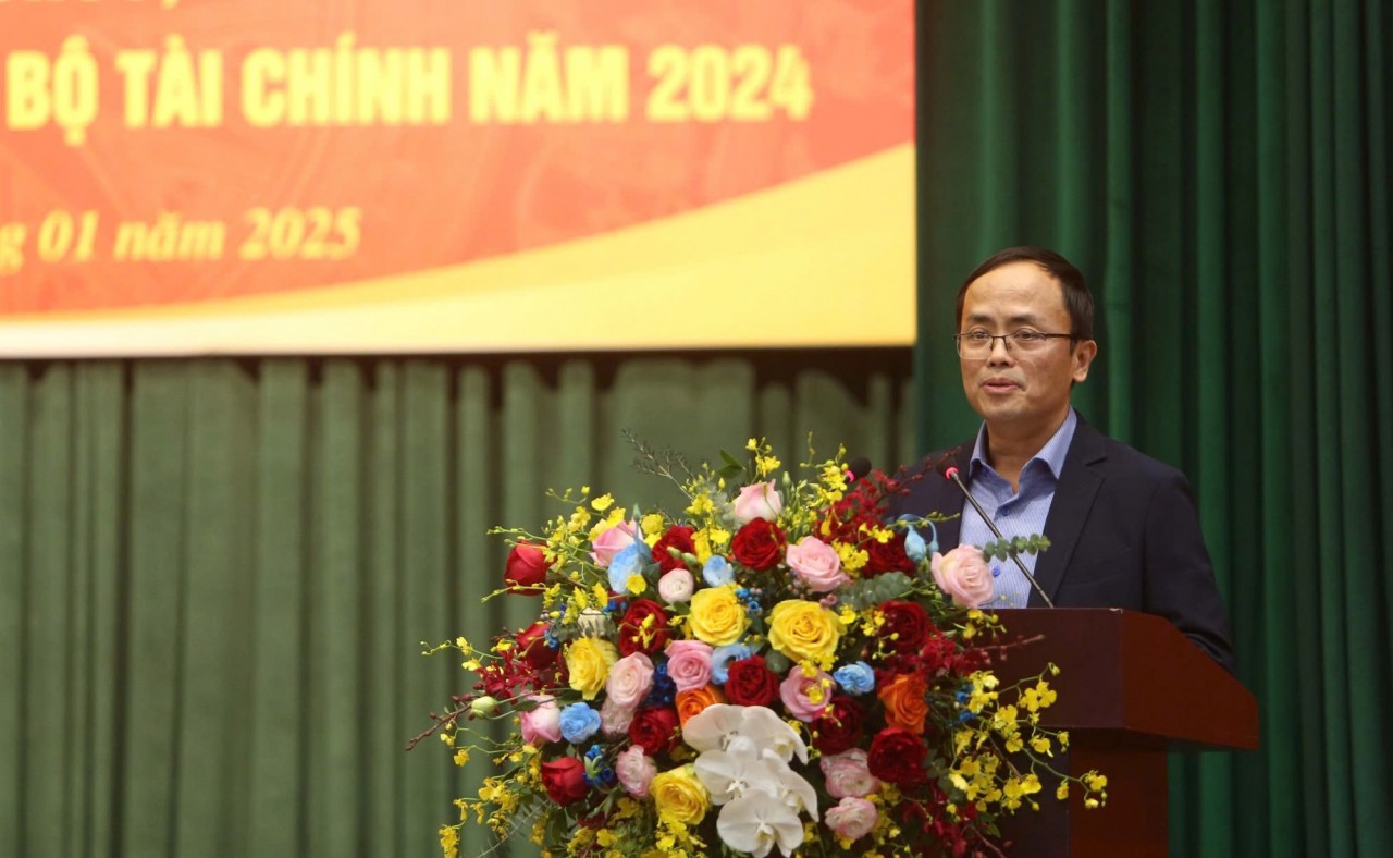 Cán bộ công chức Bộ Tài chính phối hợp nhịp nhàng, chặt chẽ để hoàn thành nhiệm vụ