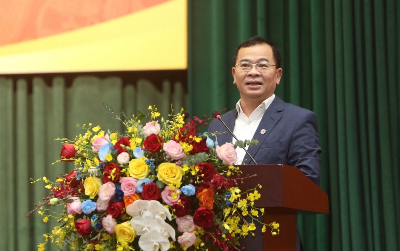 Cán bộ công chức Bộ Tài chính phối hợp nhịp nhàng, chặt chẽ để hoàn thành nhiệm vụ