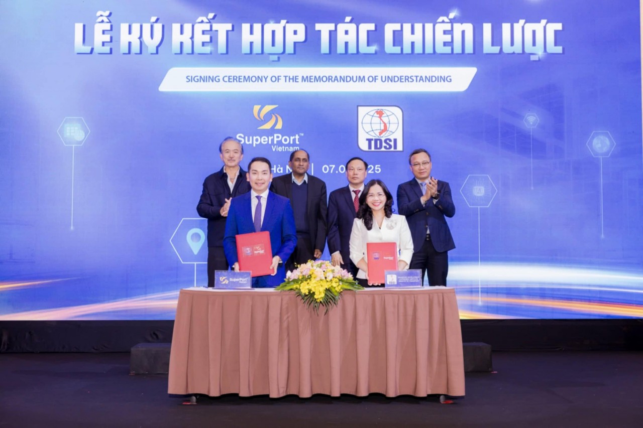 Việt Nam Superport™ cùng các đối tác chiến lược hợp tác phát triển hạ tầng Logistics đường sắt
