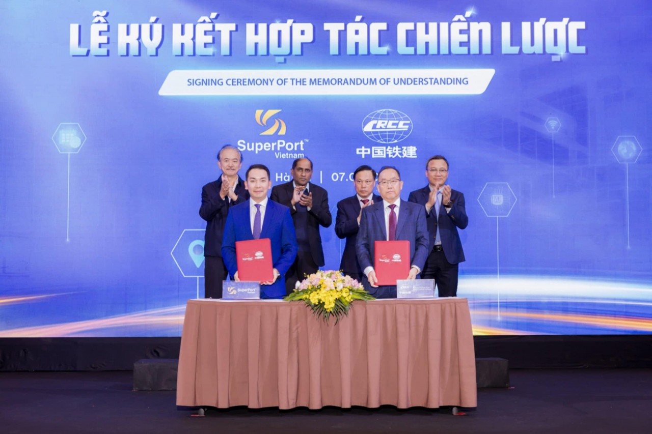 Việt Nam Superport™ cùng các đối tác chiến lược hợp tác phát triển hạ tầng Logistics đường sắt