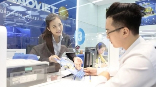 Bảo Hiểm Thị Trưƣng Đương Tại Việt Nam: Sửc Khỏ Mạnh Mề