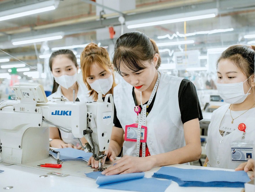 Việt Nam là ngôi sao sáng trong các điểm đến đầu tư Việt Nam là ngôi sao sáng trong các điểm đến đầu tư