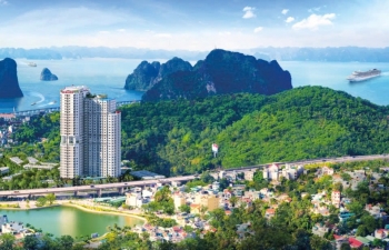 Hơn 10.000 người tham gia giải chạy tại Quảng Ninh