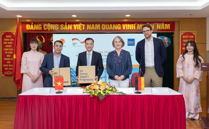 Đức tài trợ 4 triệu EUR thúc đẩy chuyển dịch ngành năng lượng tại Việt Nam Đức tài trợ 4 triệu EUR thúc đẩy chuyển dịch ngành năng lượng tại Việt Nam