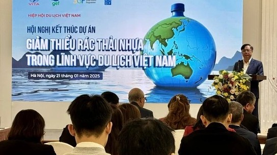 Nâng cao nhận thức và hành động về giảm thiểu rác thải nhựa trong du lịch