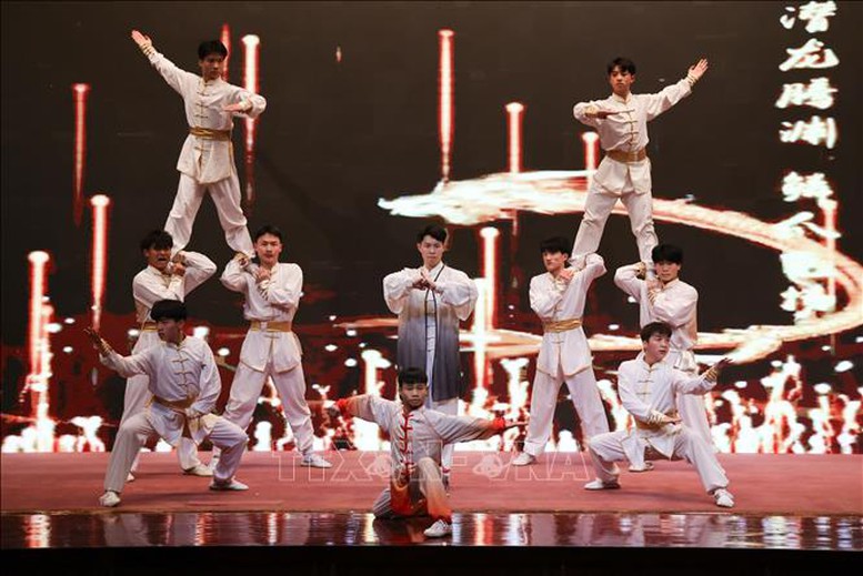 Không khí đón Tết Nguyên đán Ất Tỵ tại một số quốc gia trên thế giới- Ảnh 10. Không khí đón Tết Nguyên đán Ất Tỵ tại một số quốc gia trên thế giới- Ảnh 10.