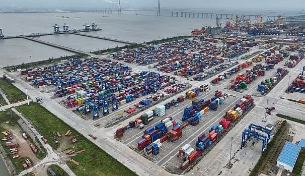 Lần đầu tiên quy mô thương mại dịch vụ của Trung Quốc vượt 1.000 tỷ USD