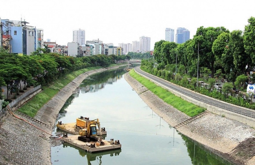 Chủ tịch TP. Hà Nội yêu cầu đồng bộ các giải pháp "hồi sinh" sông Tô Lịch