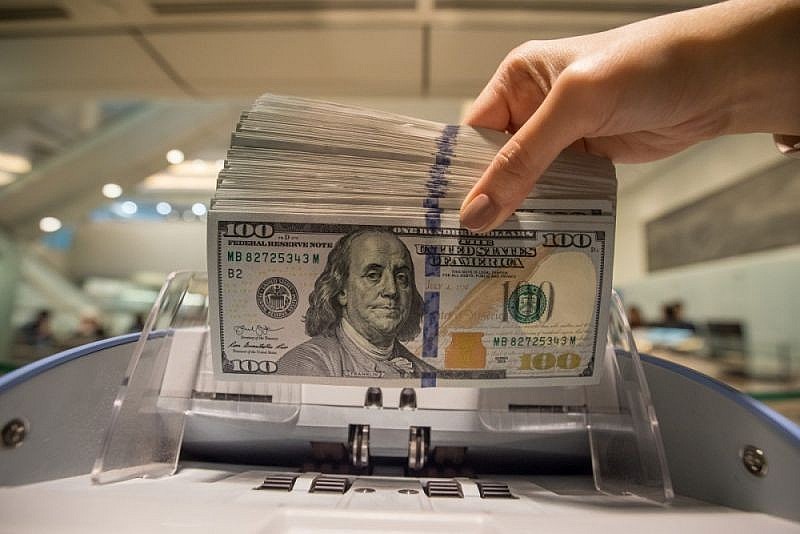 Tỷ giá hôm nay (6/1): Đồng USD trên thị trường “chợ đen” vẫn tiếp tục tăng