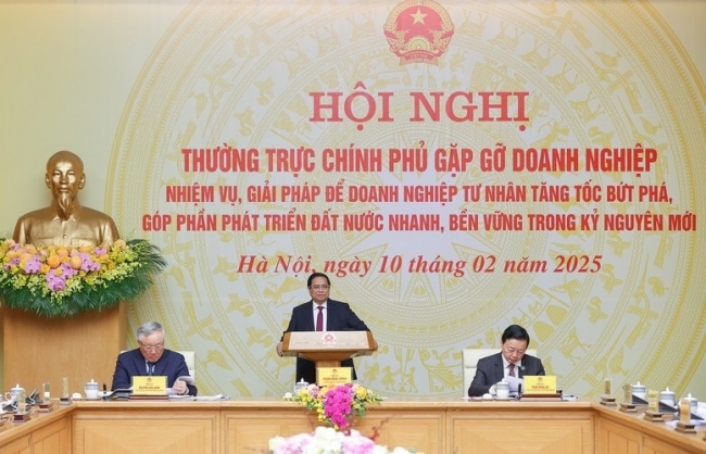 thu tuong de nghi doanh nghiep tu nhan tham gia ganh vac nhung viec lon cua dat nuoc