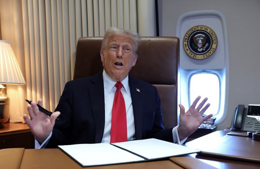 Tổng thống Mỹ chuẩn bị công bố mức thuế 25% với thép và nhôm Tổng thống Mỹ chuẩn bị công bố mức thuế 25% với thép và nhôm