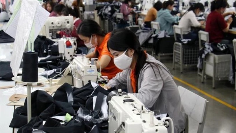 Vietnam sets sight on 8% economic growth with drastic steps