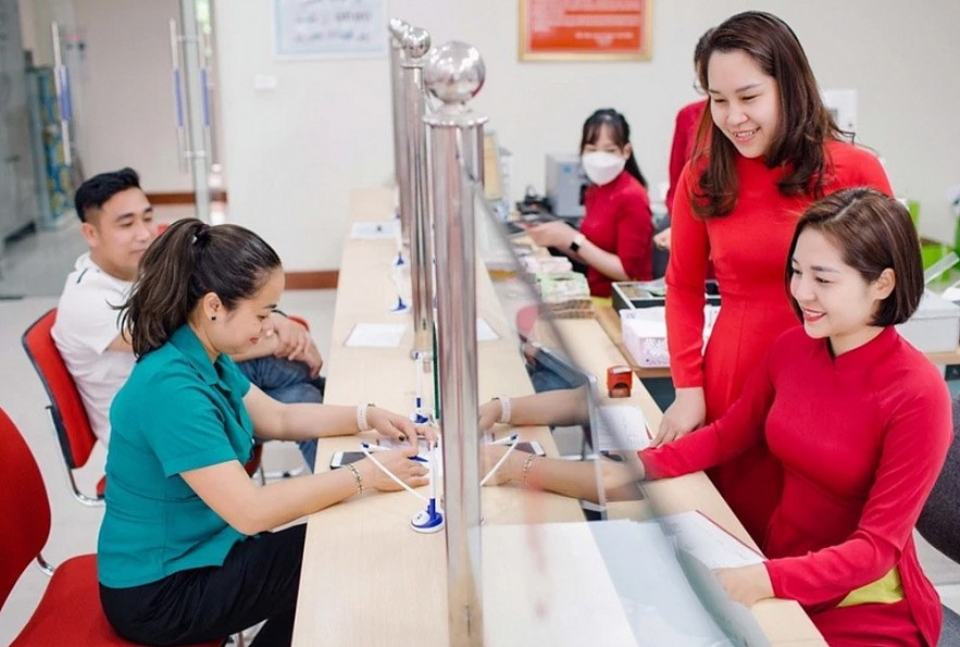 Lãi suất tiết kiệm ngày 11/2: Nhiều ngân hàng giảm nhẹ ở các kỳ hạn ngắn