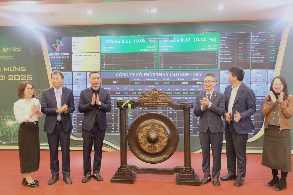Cổ phiếu CST của Công ty cổ phần Than Cao Sơn chính thức niêm yết trên HNX