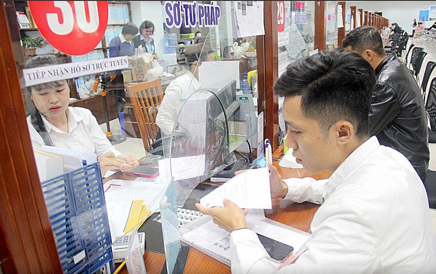 Đà Nẵng hỗ trợ thêm cho cán bộ, công chức, người lao động khi sắp xếp bộ máy Đà Nẵng hỗ trợ thêm cho cán bộ, công chức, người lao động khi sắp xếp bộ máy