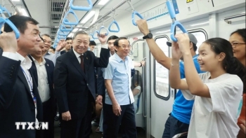 Tổng Bí thư Tô Lâm trải nghiệm thực tế Tuyến Metro Bến Thành - Suối Tiên