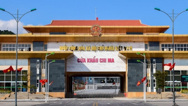 xay dung khu vuc cua khau chinh chi ma thanh khu kinh te phat trien nang dong