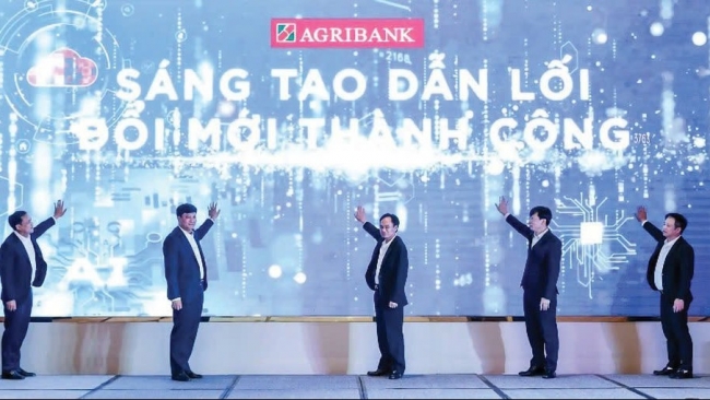 Agribank tập trung toàn lực thúc đẩy chuyển đổi số, đổi mới sáng tạo