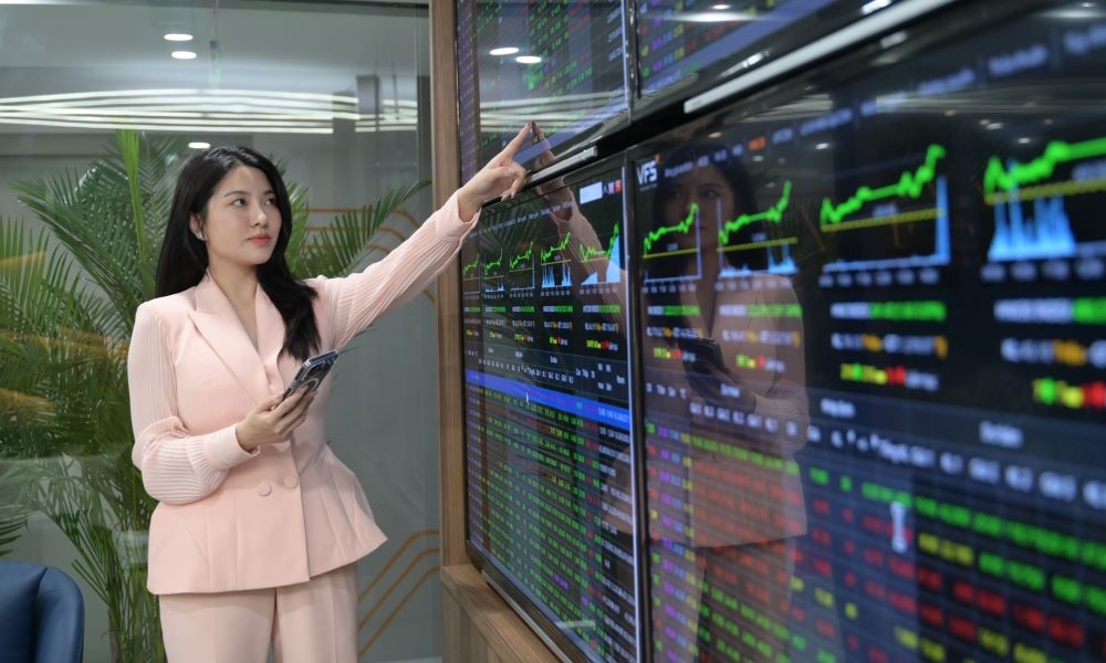 Chứng khoán ngày 28/5: Cổ phiếu trụ dẫn dắt, VN-Index tiếp tục tăng điểm phiên thứ 4 liên tiếp