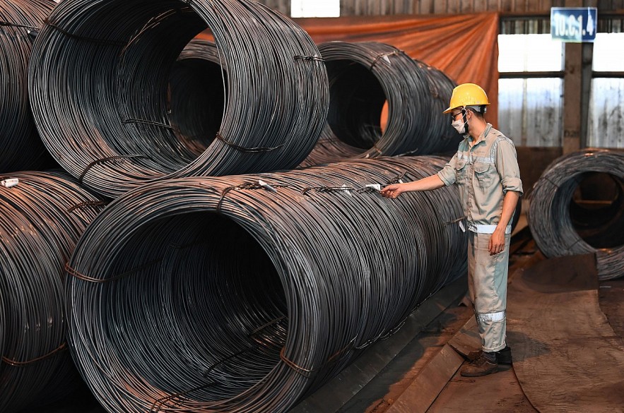 Ngày 9/3: Giá thép trên sàn giao dịch đồng loạt giảm, trong nước ổn định