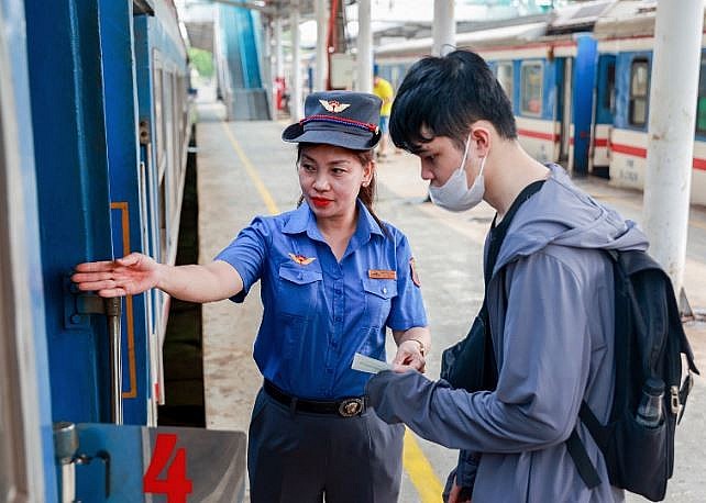 Từ ngày 18/3, chạy thêm tàu SE11, SE12 trên tuyến Hà Nội - TP Hồ Chí Minh