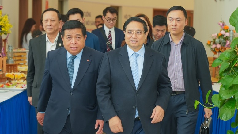 Thủ tướng: Việt Nam nỗ lực xoay chuyển tình thế, chuyển đổi trạng thái về bán dẫn và AI
