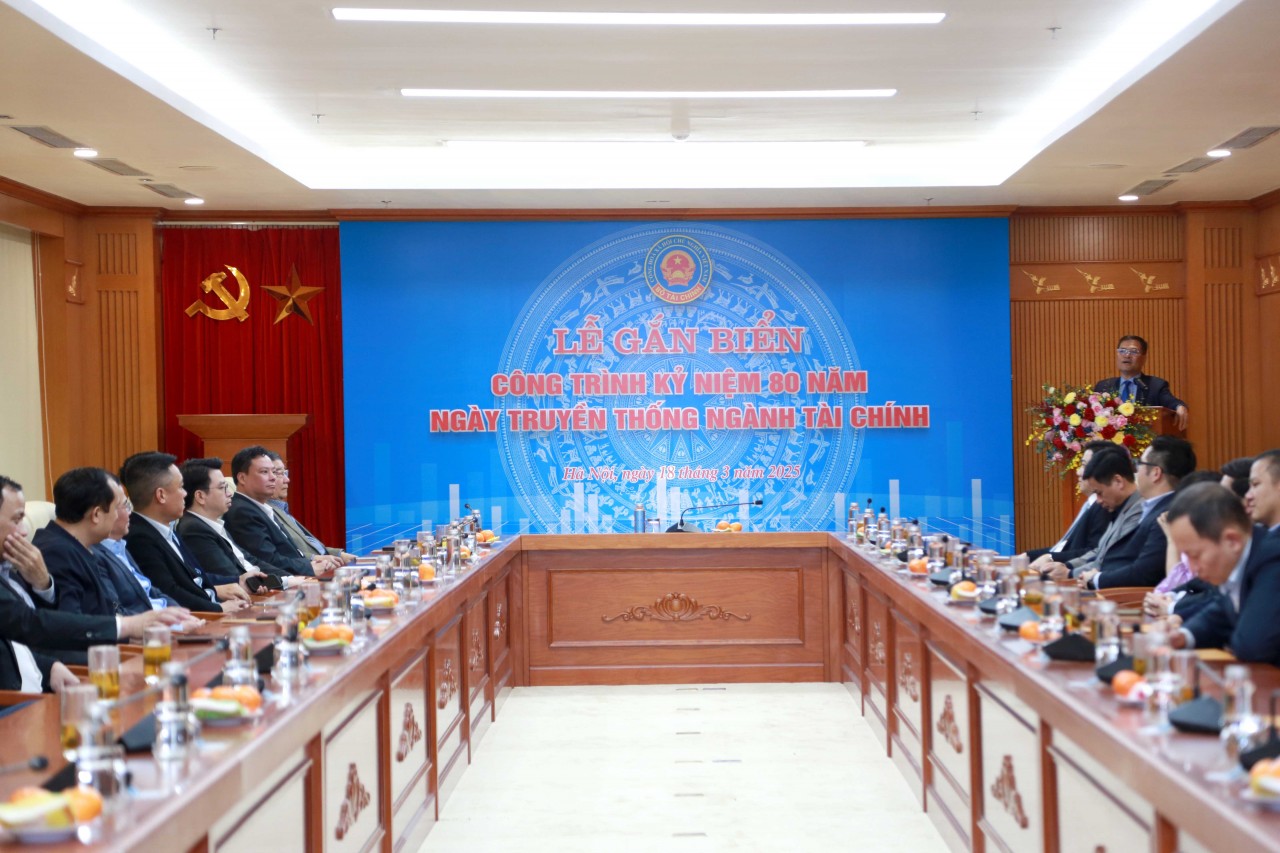 Chùm ảnh Bộ Tài chính tổ chức lễ gắn biển công trình kỷ niệm 80 năm thành lập ngành Tài chính