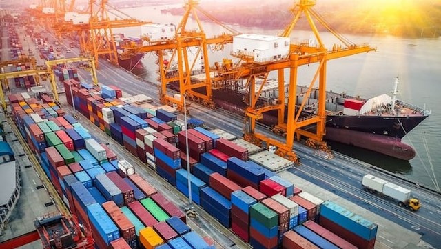 Viet Nam projected to rank among top 30 globally in trade-growth speed: Business Times