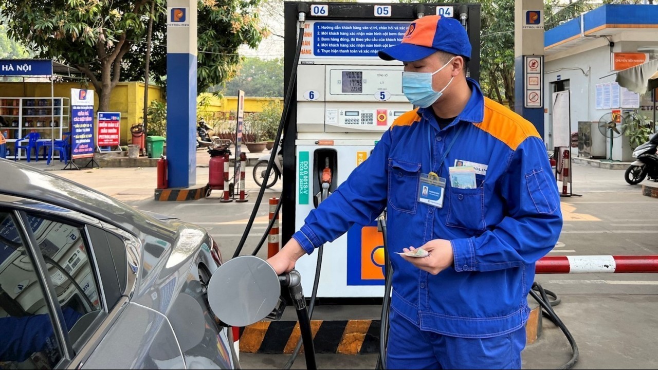 Ngày 20/3: Giá xăng trong nước chiều nay được dự báo có thể đảo chiều tăng
