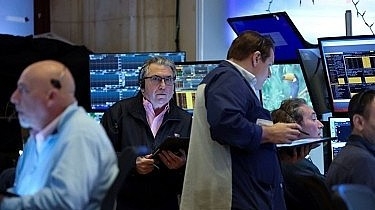 S&P 500 chấm dứt chuỗi 4 tuần giảm liên tiếp