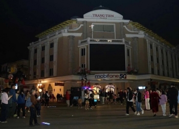 Viet Nam saves 448,000kWh of electricity during Earth Hour 2025