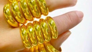 Giá vàng thế giới chiều 25/3 tăng nhẹ, vàng nhẫn trong nước giảm sâu