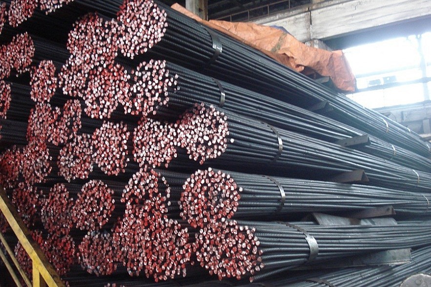 Ngày 27/3: Giá thép thanh Trung Quốc giảm nhẹ, trong nước ổn định