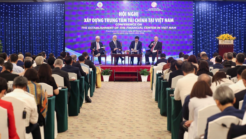 Bộ trưởng Nguyễn Văn Thắng: Việt Nam không để lỡ mất thời cơ khi xây dựng Trung tâm Tài chính